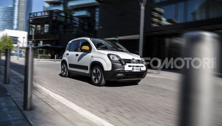 Fiat Panda Connected by Wind, la nuova serie speciale - Foto 8 di 21