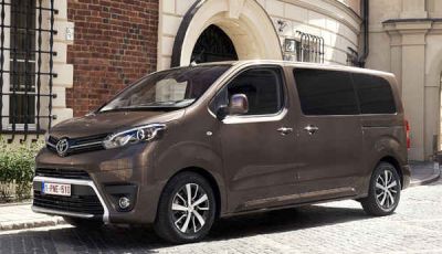 Toyota Proace City: il nuovo minivan debutta sul mercato