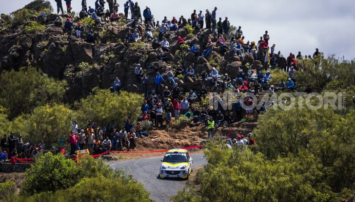 Un’esperienza su asfalto illuminante per l’ADAC Opel Rally Junior Team - Foto 4 di 5