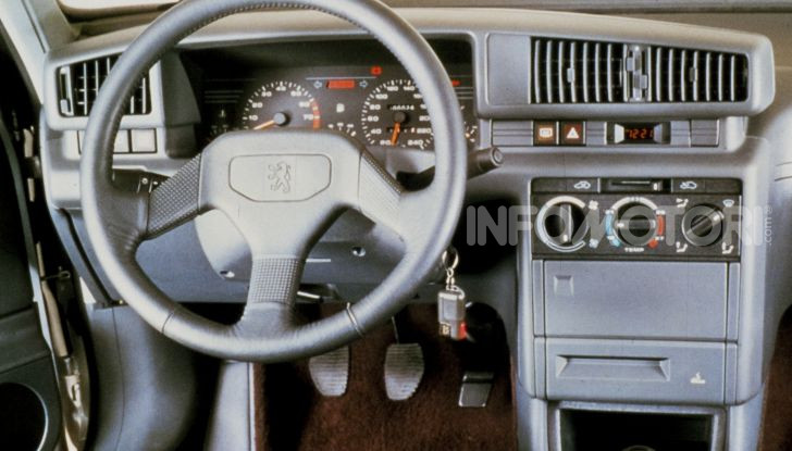 PEUGEOT 405 Mi16 – Le 16 valvole fanno volare la berlina del Leone - Foto 4 di 13