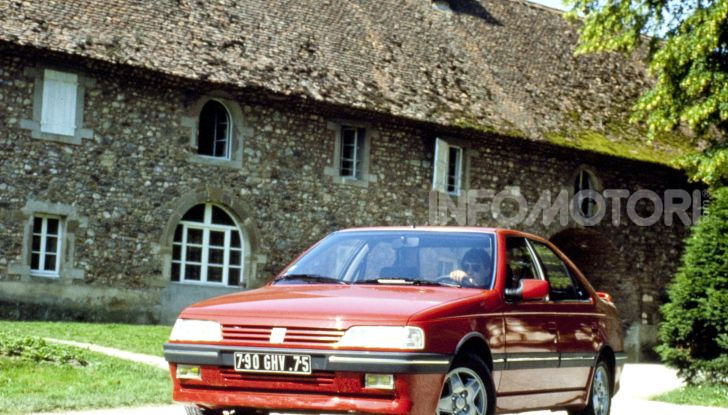 PEUGEOT 405 Mi16 – Le 16 valvole fanno volare la berlina del Leone - Foto 5 di 13