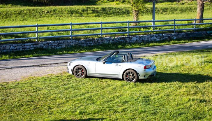 [VIDEO] Prova Abarth 124 Spider 70°Anniversario: 170CV di stile sportivo - Foto 9 di 35