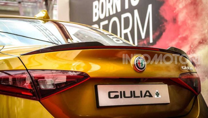 Un’Alfa Romeo Giulia Quadrifoglio d’oro per celebrare la Mille Miglia 2019 - Foto 2 di 8