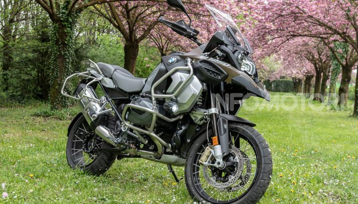 Prova video BMW R1250GS Adventure 2019 – Quanto è cresciuta la regina? - Foto 9 di 37