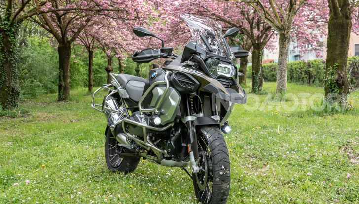 Prova video BMW R1250GS Adventure 2019 – Quanto è cresciuta la regina? - Foto 10 di 37