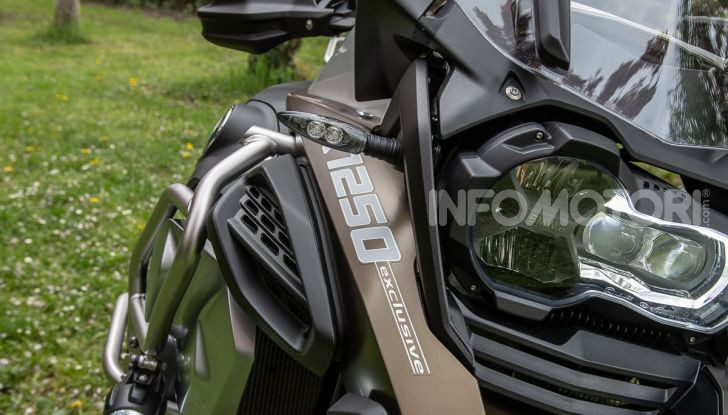 Prova video BMW R1250GS Adventure 2019 – Quanto è cresciuta la regina? - Foto 13 di 37