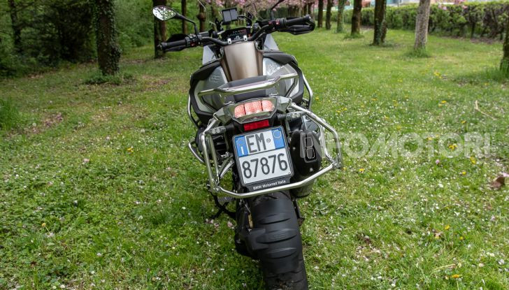 Prova video BMW R1250GS Adventure 2019 – Quanto è cresciuta la regina? - Foto 22 di 37