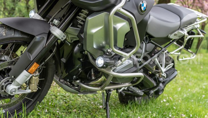 BMW R1250GS ADVENTURE EXCLUSIVE fasatura variabile ShiftCam per il nuovo 1250