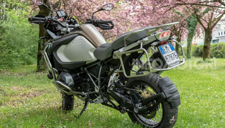 Prova video BMW R1250GS Adventure 2019 – Quanto è cresciuta la regina? - Foto 30 di 37