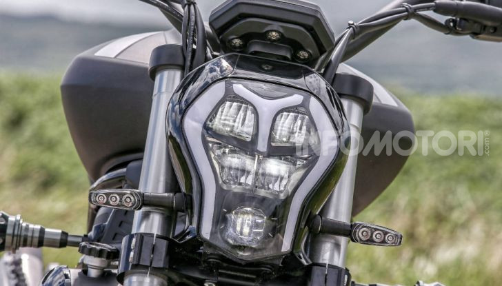 Prova in anteprima: nuova Benelli  502C, arriva la urban cruiser della casa di Pesaro - Foto 2 di 60