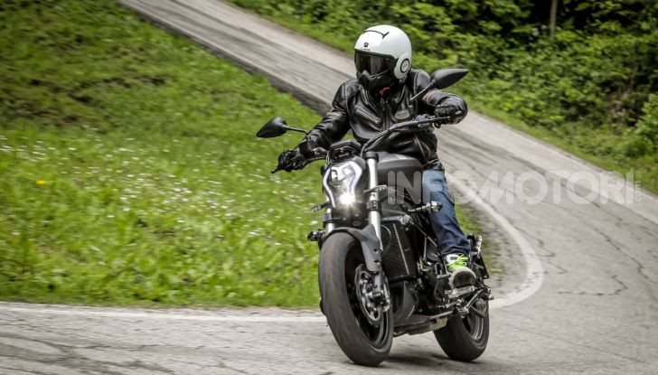 Prova in anteprima: nuova Benelli  502C, arriva la urban cruiser della casa di Pesaro - Foto 43 di 60