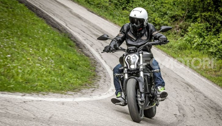 Prova in anteprima: nuova Benelli  502C, arriva la urban cruiser della casa di Pesaro - Foto 51 di 60