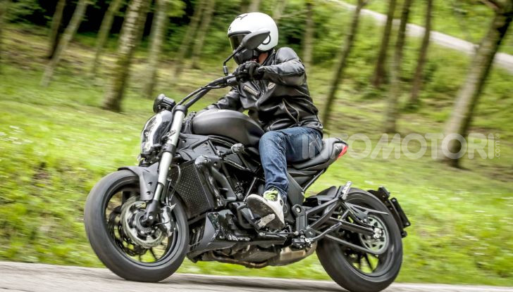 Prova in anteprima: nuova Benelli  502C, arriva la urban cruiser della casa di Pesaro - Foto 54 di 60