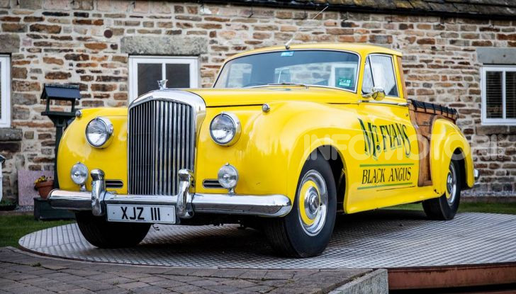 Bentley, non solo SUV: ecco il pick-up di lusso - Foto 3 di 23