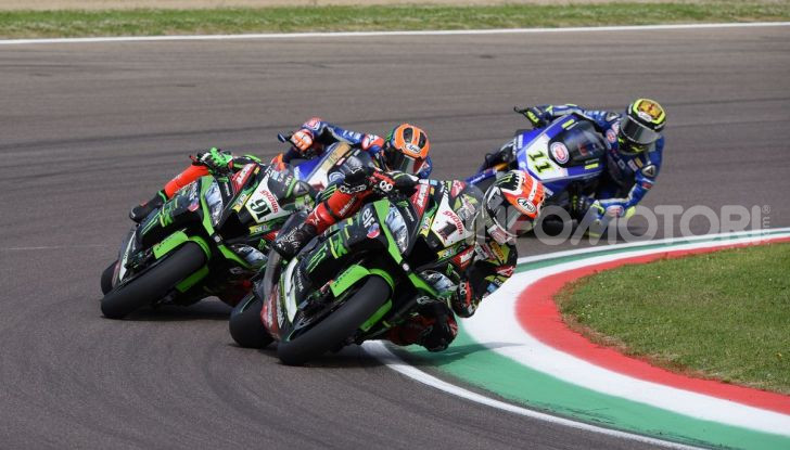 SBK 2019 GP d’Italia: a Imola Jonathan Rea rompe il dominio di Bautista e della Ducati - Foto 7 di 35