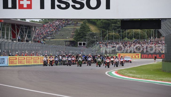 SBK 2019 GP d’Italia: a Imola Jonathan Rea rompe il dominio di Bautista e della Ducati - Foto 16 di 35