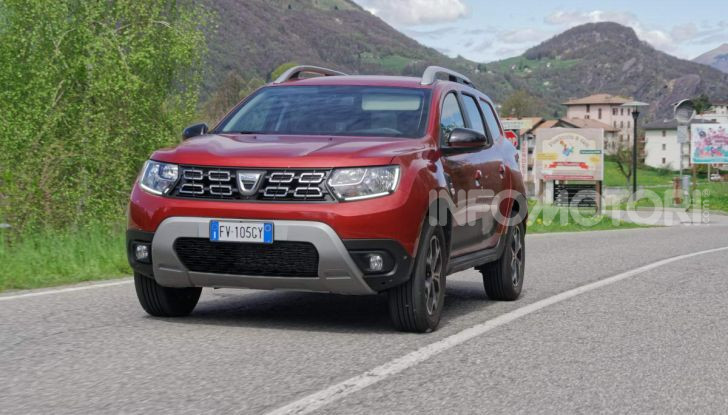 Prova doppia tra SUV best seller: Dacia Duster e Ford EcoSport - Foto 2 di 47