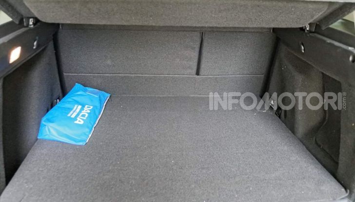 Prova doppia tra SUV best seller: Dacia Duster e Ford EcoSport - Foto 4 di 47