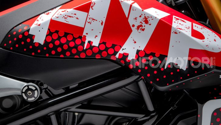 Ducati Hypermotard 950 2020, Il Concept ha la frizione a secco - Foto 8 di 9