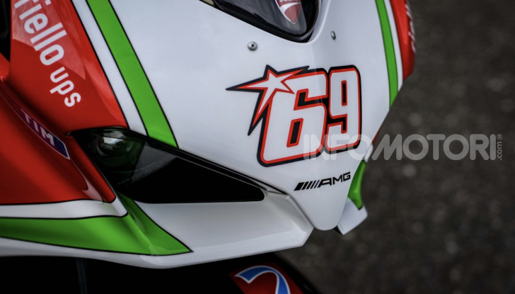 Ducati: arriva la V4 R in versione StreetFighter - Foto 1 di 7