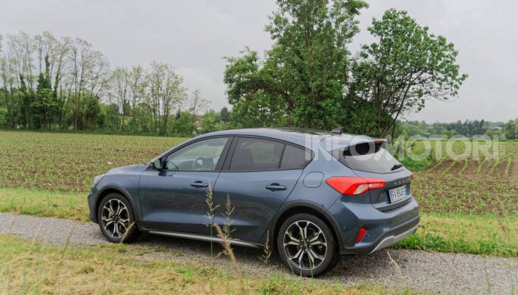 [VIDEO] Prova Ford Focus Active, la berlina che gioca alla crossover! - Foto 16 di 48