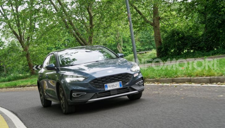 [VIDEO] Prova Ford Focus Active, la berlina che gioca alla crossover! - Foto 36 di 48