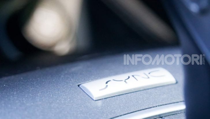 Prova video Ford Mondeo Hybrid 2.0 SW Vignale 2019, ottimi consumi reali! - Foto 8 di 61