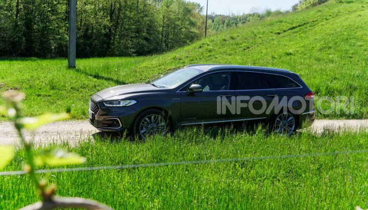 Prova video Ford Mondeo Hybrid 2.0 SW Vignale 2019, ottimi consumi reali! - Foto 44 di 61