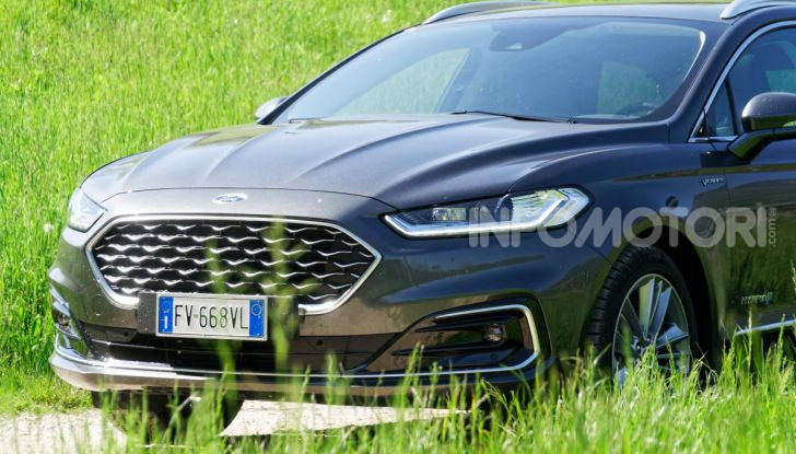 Prova video Ford Mondeo Hybrid 2.0 SW Vignale 2019, ottimi consumi reali! - Foto 47 di 61