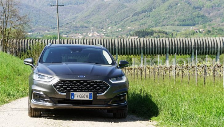 Prova video Ford Mondeo Hybrid 2.0 SW Vignale 2019, ottimi consumi reali! - Foto 48 di 61