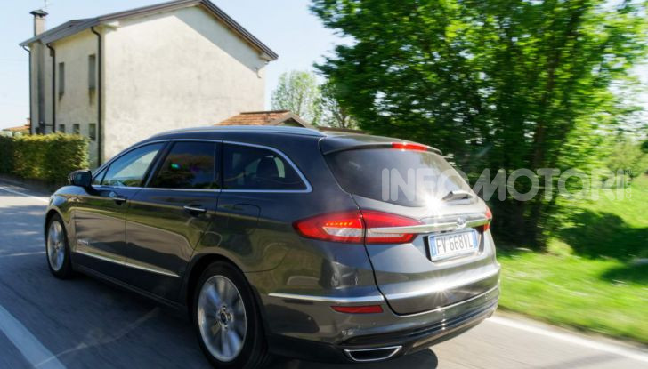 Prova video Ford Mondeo Hybrid 2.0 SW Vignale 2019, ottimi consumi reali! - Foto 55 di 61