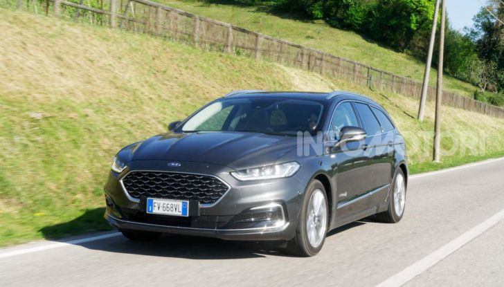 Prova video Ford Mondeo Hybrid 2.0 SW Vignale 2019, ottimi consumi reali! - Foto 56 di 61