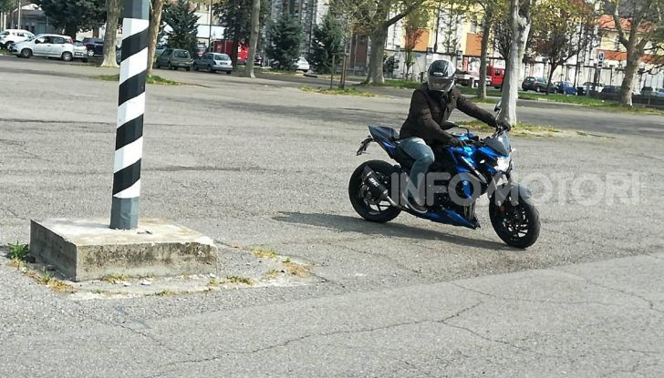 Come guidare in sicurezza la moto in quattro semplici mosse - Foto 17 di 17