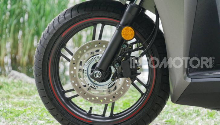 Prova Honda SH300i Sport, sempre il primo della classe! - Foto 3 di 55