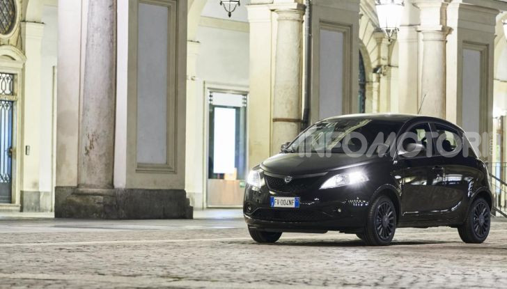 Lancia Ypsilon EcoChic Hybrid: compatta, stilosa e parca nei consumi - Foto 18 di 40