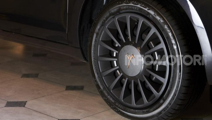 Lancia Ypsilon EcoChic Hybrid: compatta, stilosa e parca nei consumi - Foto 22 di 40