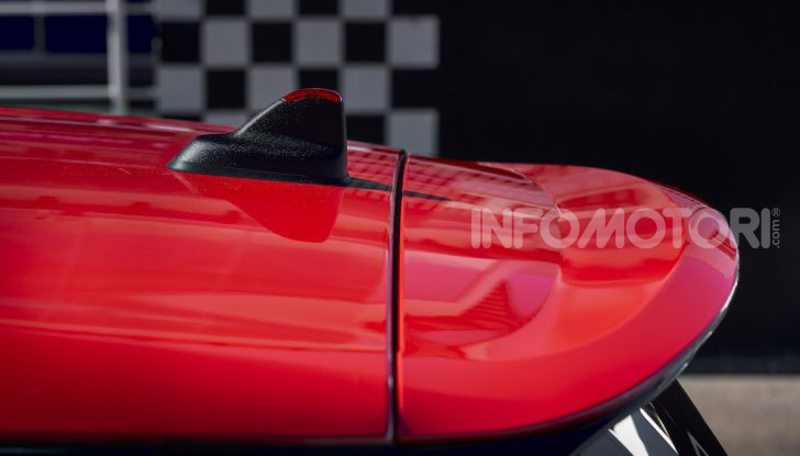 Nuove MINI Clubman e Countryman John Cooper Works: i 300CV delle JCW - Foto 15 di 17