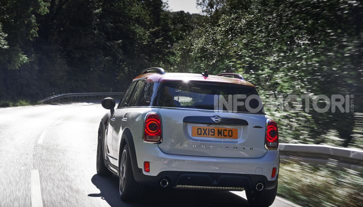 Nuove MINI Clubman e Countryman John Cooper Works: i 300CV delle JCW - Foto 2 di 17