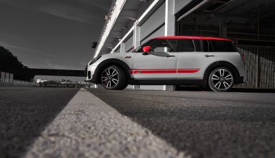 Nuove MINI Clubman e Countryman John Cooper Works: i 300CV delle JCW