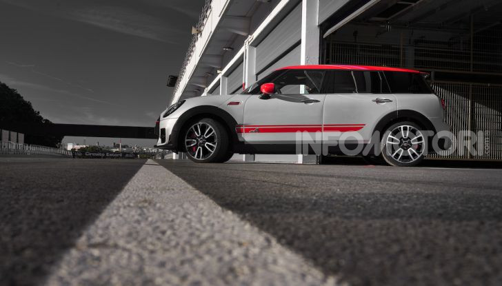 Nuove MINI Clubman e Countryman John Cooper Works: i 300CV delle JCW - Foto 7 di 17
