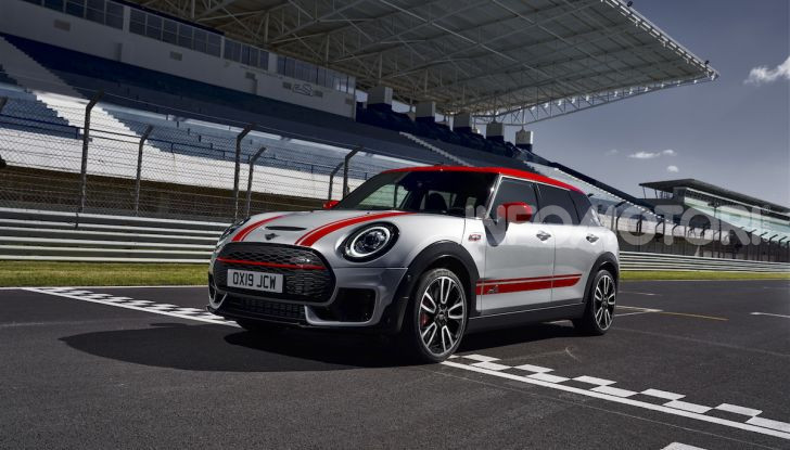 Nuove MINI Clubman e Countryman John Cooper Works: i 300CV delle JCW - Foto 9 di 17