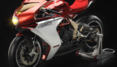 MV Agusta Superveloce 800 Serie Oro entra in produzione