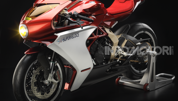 MV Agusta Superveloce 800 Serie Oro entra in produzione - Foto 7 di 9
