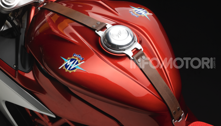 MV Agusta Superveloce 800 Serie Oro entra in produzione - Foto 8 di 9
