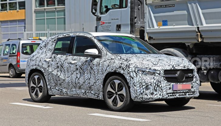 Mercedes GLA 2021, prime informazioni e foto della seconda generazione - Foto 11 di 26