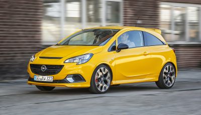 Opel Corsa GSi, la piccola tedesca diventa sportiva