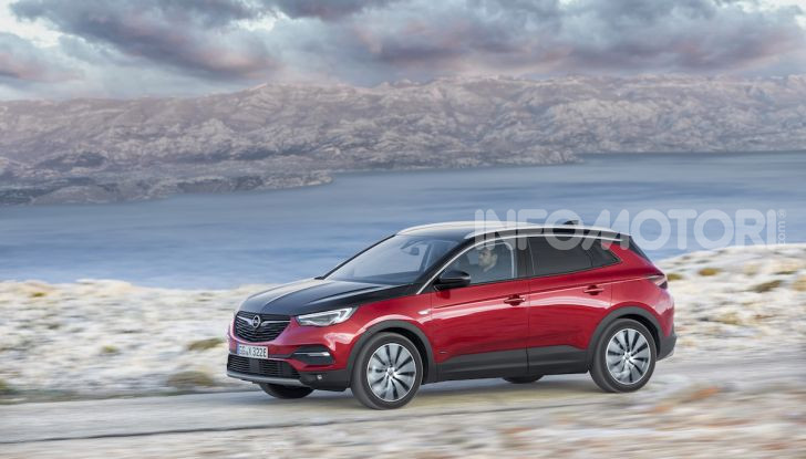 Opel Grandland X: arriva l’ibrido plug-in con trazione anteriore - Foto 3 di 12