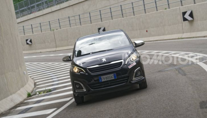 [VIDEO] Prova nuova Peugeot 108 2019: piccola grande citycar! - Foto 5 di 50