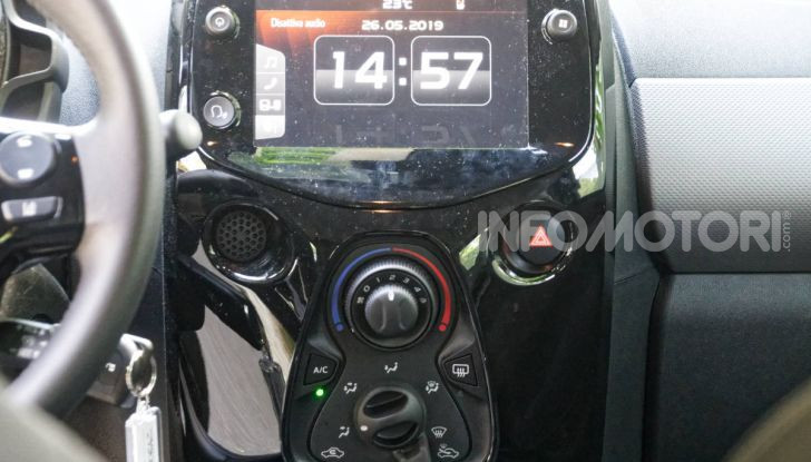 [VIDEO] Prova nuova Peugeot 108 2019: piccola grande citycar! - Foto 38 di 50