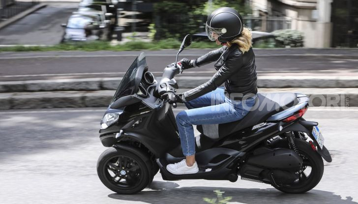 Piaggio MP3 300 hpe: il tre ruote più famoso al mondo ancora più agile e sportivo - Foto 43 di 60
